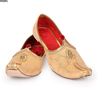 Royal Khwaab Women Flats(Gold , 10)