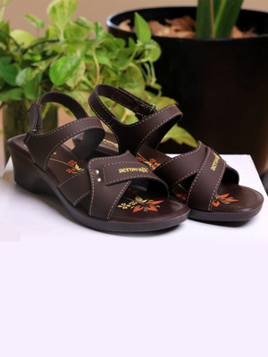 aerowalk Women Heels(Brown , 7)