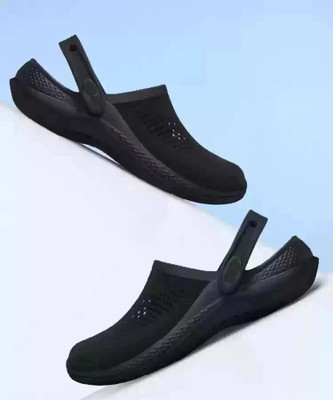 Souk CLASSIC CLOGS Men Sandals(Black, Black , 9)