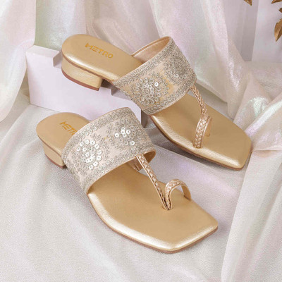 METRO Women Flats(Gold , 5)