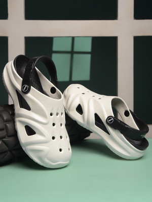 action Men Clogs(White, Black , 8)