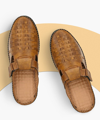 WUGATTI Men Sandals(Tan , 8)