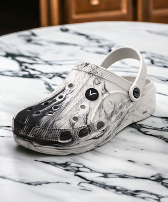 Svaar Men Clogs(Off White , 7)