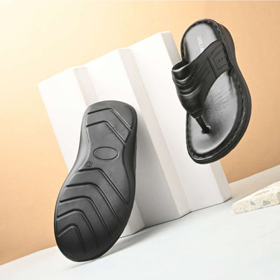 LUXE BARGE Men Sandals(Black , 10)