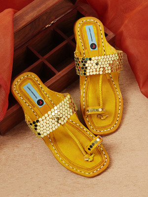 PehnawaCraft Gold Mirror Original handcrafted Kolhapuri Women Flats(Gold , 3)