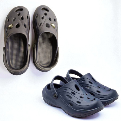 Monrav Men Clogs(Black, Navy , 7)