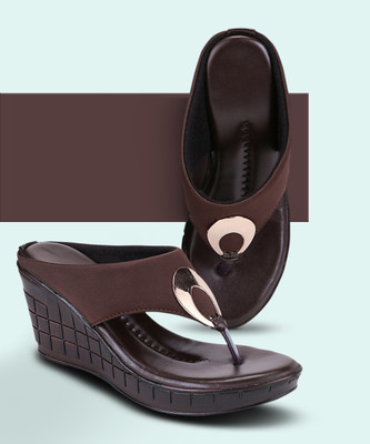 New Club Women Flats(Brown, Gold, Black , 6)