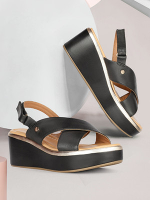 HUSH PUPPIES Women Wedges(Black , 4)