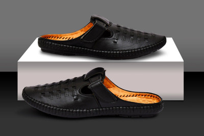 Veona Men Sandals(Black , 6)