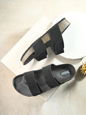 Roadster Men Sandals(Black , 6)