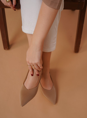 Shezone Women Heels(Beige , 7)