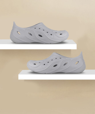 Furo Men Clogs(Grey , 6)