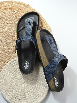 Roadster Trendy Camouflage Print Stylish Double Strap Men Sandals(Navy , 8)