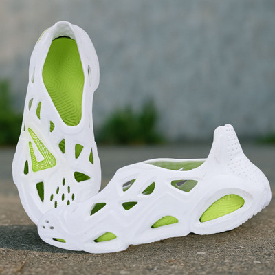 Impakto Men Clogs(White , 7)