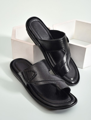 SKORPION Men Sandals(Black , 6)
