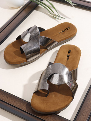 KILLER Women Flats(Silver , 8)