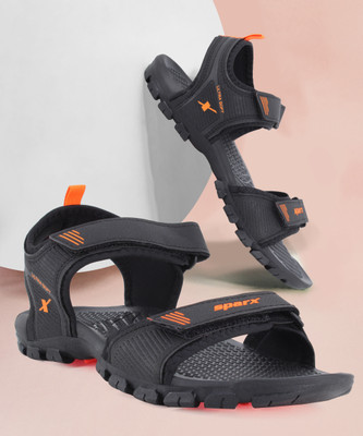 Sparx SS 561 Men Sandals(Black , 8)
