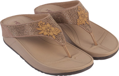 METRO Women Wedges(Beige , 5)
