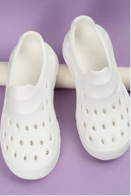 TWO SOFT Lightweight Comfortable Breathable Anti-Slip Water-Resistant Daily Wear Men Clogs(White , 8)