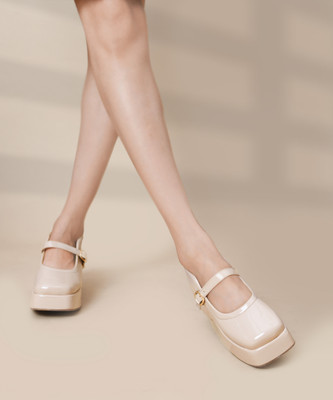 Froh Feet Women Heels(Off White , 7)