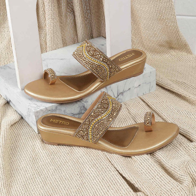 METRO Women Heels(Gold , 5)
