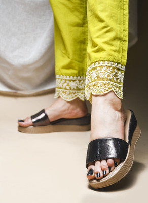 jm looks Women Flats(Black , 4)