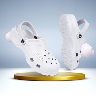 OOFOAM Men White Clogs