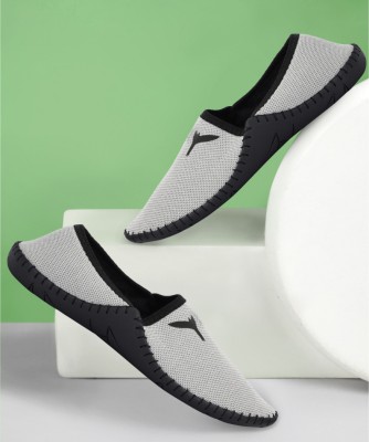 WEAPON Men Sandals(Grey , 10)