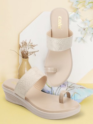 Colo Women Off White Wedges