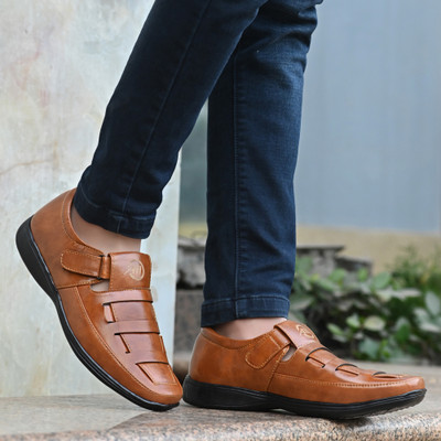AMICO Men Sandals(Tan , 6)