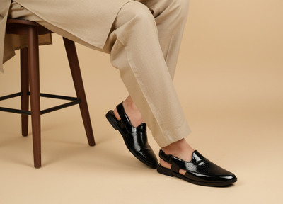 missas group Men Sandals(Black , 6)