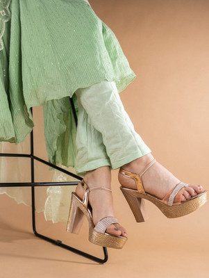 Froh Feet Women Heels(Beige , 4)