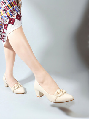 Colo Women Heels(Off White , 5)