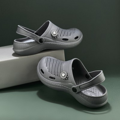 DUKE Men Clogs(Grey , 7)