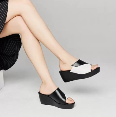 Kiwaoo Women Wedges(Black, White , 2)