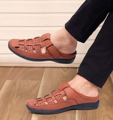 Shooz Men Sandals(Tan , 12)