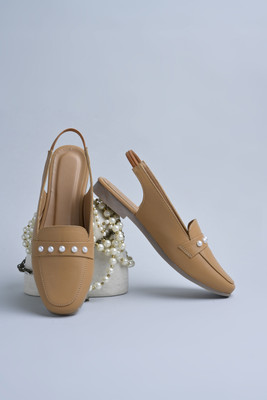 Froh Feet Women Flats(Beige , 8)