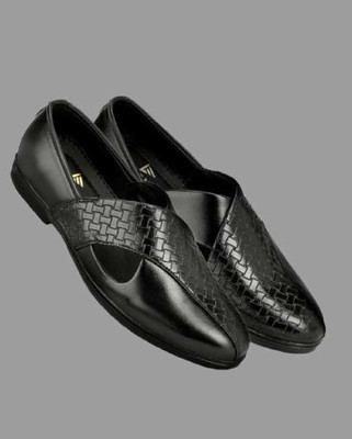 Lyo Eager Men Sandals(Black , 10)