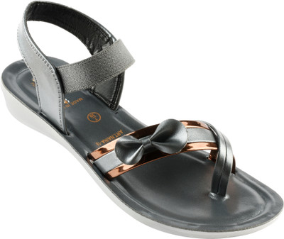 PODDAR Women Flats(Grey , 6)