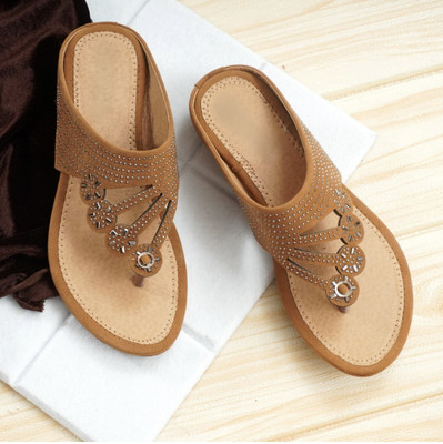 K' Footlance Women Flats(Tan , 6)