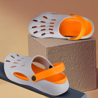 Oxygen Men Clogs(Grey , 7)