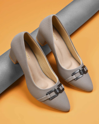 CORSICA Women Heels(Grey , 6)