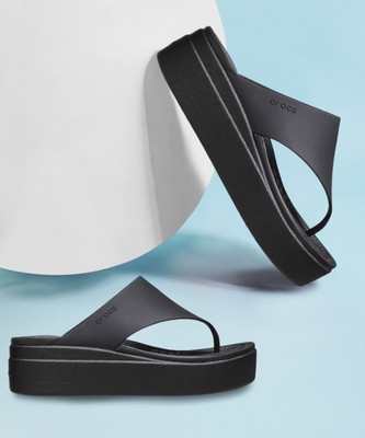 CROCS Brooklyn Wedges Women Wedges(Black , 6)