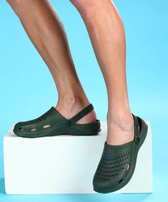SECRITAS Men Green Sandals