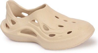 Roadster Men Clogs(Beige , 7)