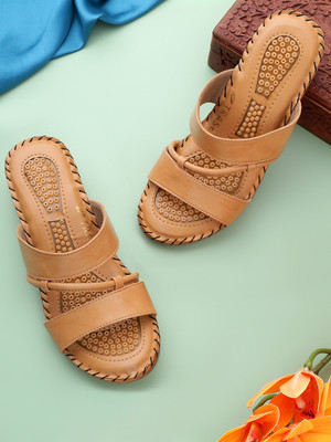 TRASE Women Wedges(Beige , 7)