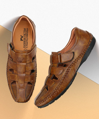 FASHION VICTIM Men Sandals(Tan , 9)
