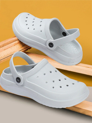Roadster Men Clogs(Grey , 7)
