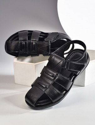 SKORPION Men Sandals(Black , 7)