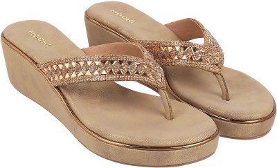 MOCHI Women Wedges(Gold , 7)